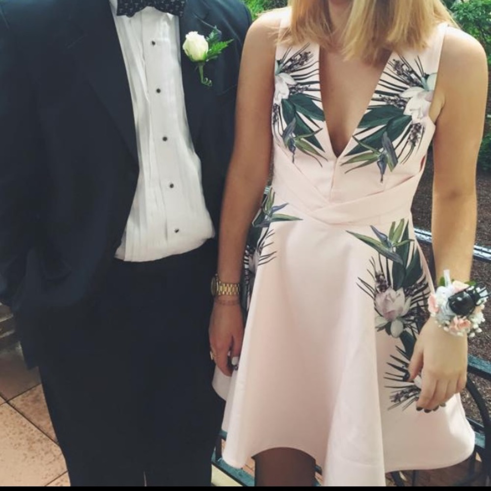 Stylestalker deep v cocktail dress
